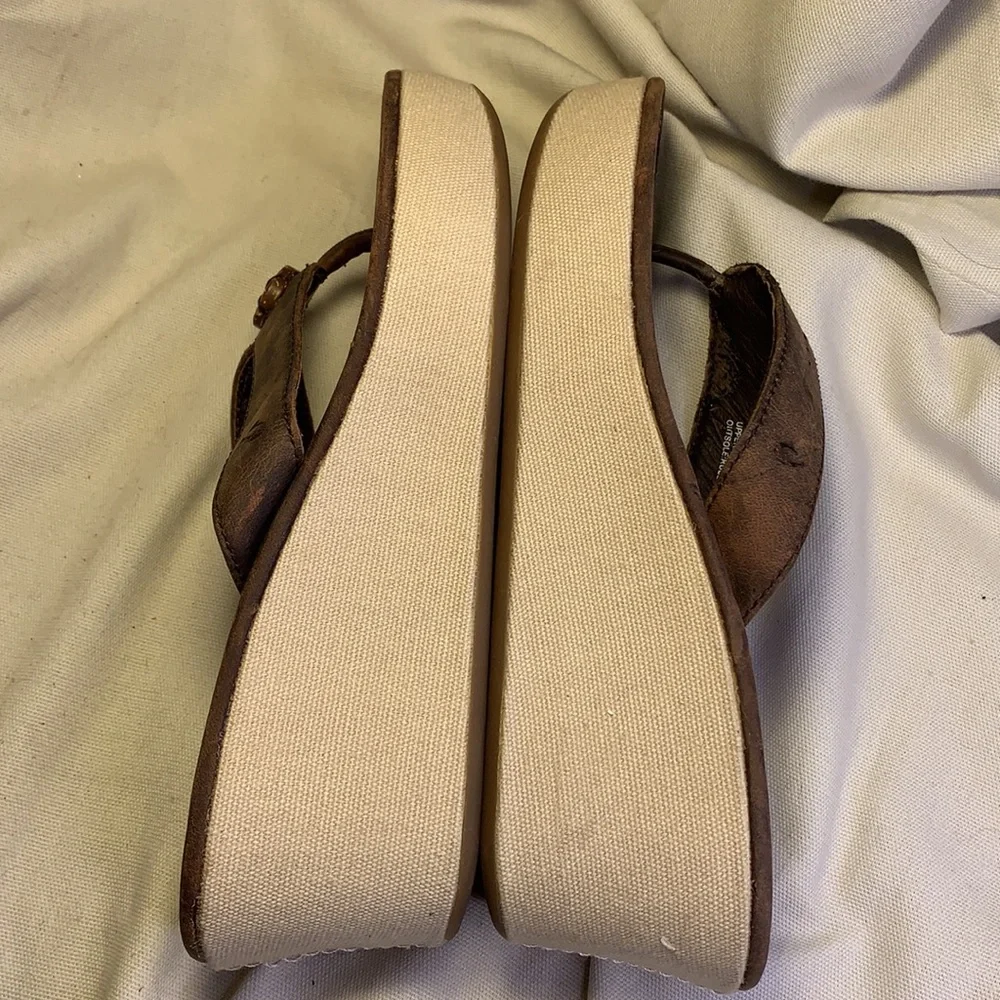 NWOT Olukai leather wedge/platform sandals Melia